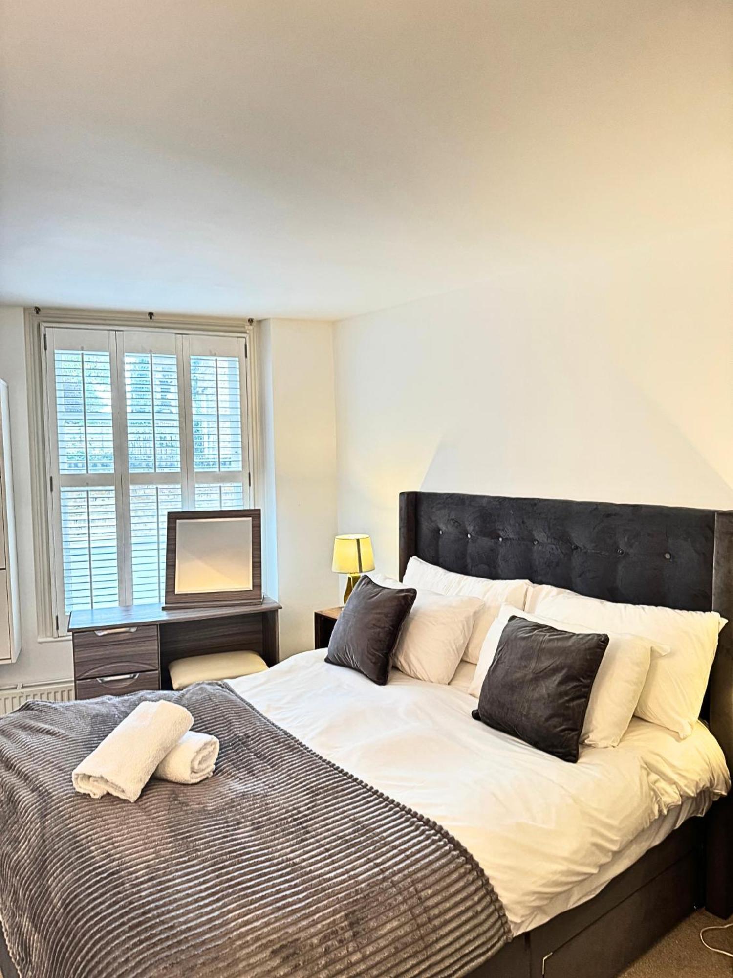 The Heart Of Kensington Mews - 3 Bedrooms House-Private Entrance-Hyde Park Walk Away-Green Park 9 Minutes Underground- The Best Of London With Glamour Of Kensington Ngoại thất bức ảnh