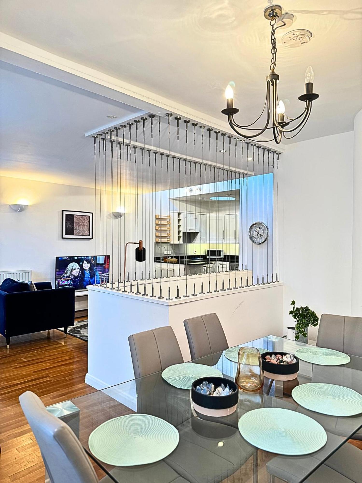The Heart Of Kensington Mews - 3 Bedrooms House-Private Entrance-Hyde Park Walk Away-Green Park 9 Minutes Underground- The Best Of London With Glamour Of Kensington Ngoại thất bức ảnh